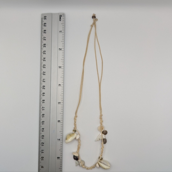 Y2K seashell necklace - Picture 3 of 5